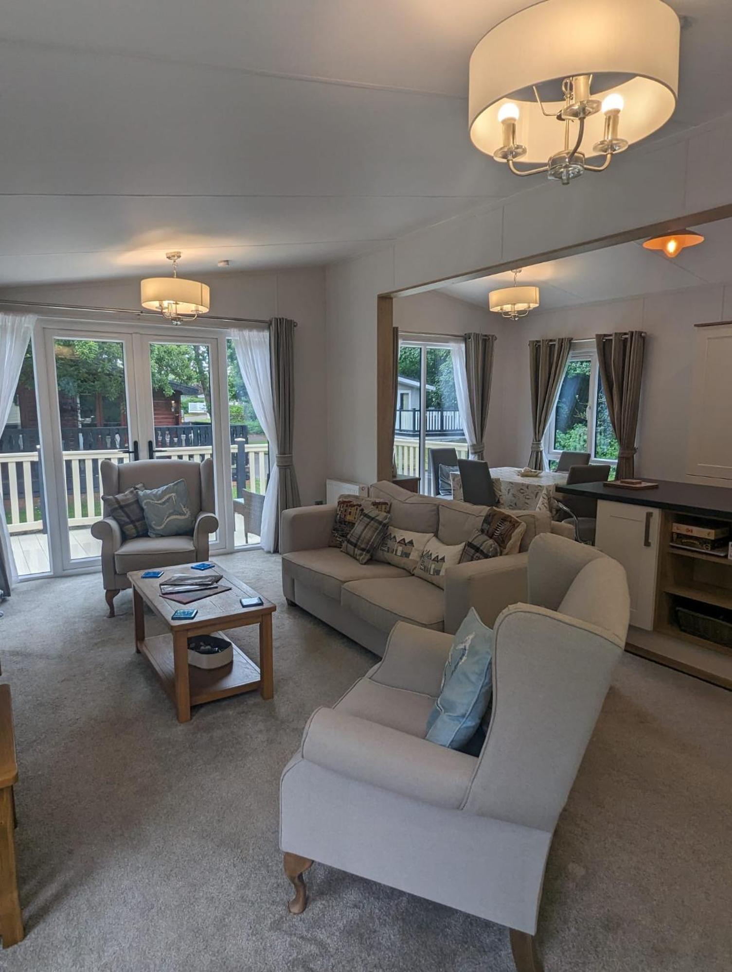 Luxury Stunning Sensation Lodge On 5 Star Shorefield Country Park New Forest Entertainment And Leisure Passes Included Milford on Sea Kültér fotó